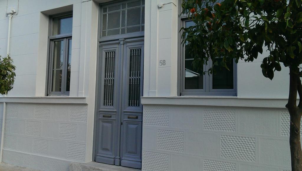 Neoclassical House At Metro Station Attiki Athen Exterior foto